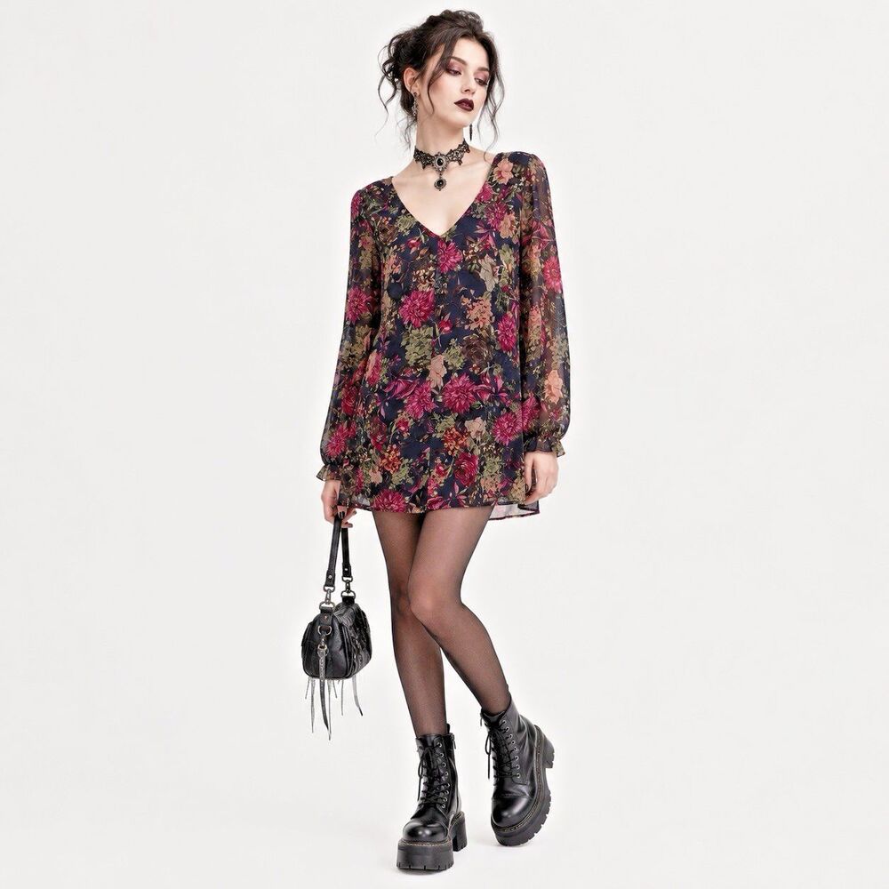 Revolve ASTR Floral Mini Dress Size S 70s Revival Retro Whimsigoth Fairygrunge